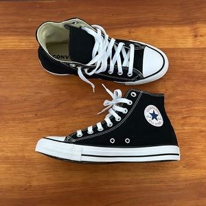 Converse black high-tops sz 9